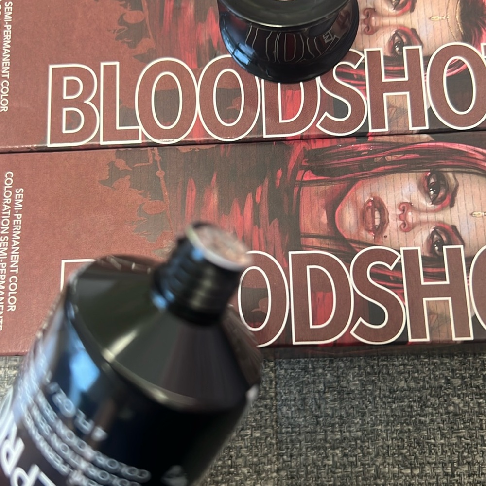 Semi permanent color  bloodshot 2 box / 2 tubes never use . New